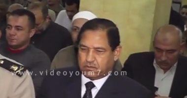 بالفيديو.. محافظ الغربية يتقدم جنازة عسكرية لشهيد القوات المسلحة بمسقط رأسة بطنطا