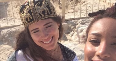 جولة لملكتى جمال أمريكا وإفريقيا بشوارع القاهرة لدعم السياحة
