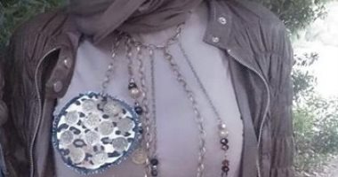 مصممة حلى تطلق أول كوليكشن من الجينز المستعمل بلمسات من النحاس والخيش