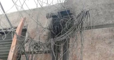 قارئ يشكو الإهمال فى أسلاك التليفون بدار السلام ويطالب بإصلاحه