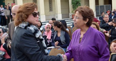 إلهام شاهين تروى كواليس اختلافها مع محمود عبد العزيز بسبب "دنيا عبد الجبار"