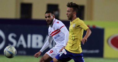 بالفيديو.. أيمن حفنى يتسبب فى حصول الزمالك على ضربة جزاء أمام طنطا