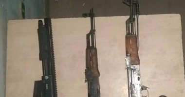 ضبط 3 أسلحة آلية "رشاش" بحوزة المتهمين بقتل شخصين بكرداسة