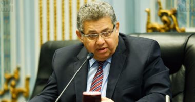 أشرف الشيحى لطلاب الجامعات: نمطية الامتحان وراء انتشار الدروس الخصوصية(تحديث)