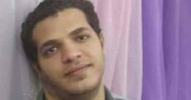 بالصور.. "اليوم السابع" ترصد جريمة قتل محام على يد بائع خضار بالمنصورة.. شاهد عيان: أحمد نطق الشهادة قبل موته والأهالى قالوا ملناش دعوة.. شقيق الضحية: المتهم غرس مطواة بقلبه بعد تصالحهما فى مشاجرة