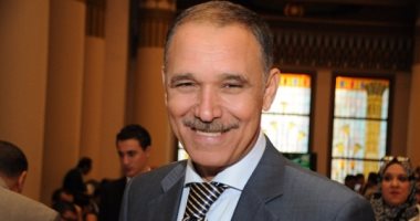 نائب حلوان يطالب بإنشاء "مطبات" على طريق الاوتستراد: اصبح طريق الموت