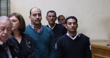 الدفاع بـ"قتل شيماء الصباغ" تطلب تكليف الطب الشرعى بضم صور ملابس القتيلة
