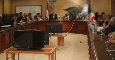 محافظ الفيوم يلتقى أعضاء مجلس النواب لبحث القضايا الحيوية ومشكلات المواطنين