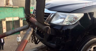 توقف حركة المرور  أعلى كوبرى الأزهر بسبب حادثى تصادم