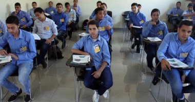 طالب ثانوى بالعياط يعتدى بالضرب على 3 مدرسين بسبب التدخين وتجاهل الامتحان