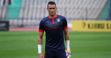 "ميدو" يكشف حقيقة التفاوض مع حارس الأهلى
