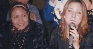 مى كساب متضامنة مع تامر حسنى: كلنا عندنا صور لا تسر عدو ولا حبيب