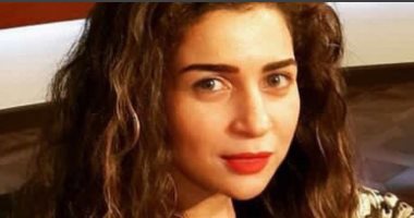 مى عز الدين لسميرة سعيد فى عيد ميلادها: "كل سنة وأنت نجمة عظيمة"
