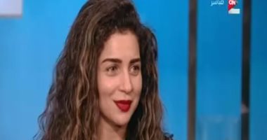 مى عز الدين: بيتقدملى عرسان.. وفى الإجازة ببقى "بطة بلدى"