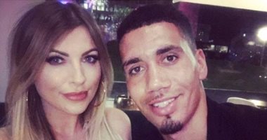 بالصور.. خطيبة سمولينج تفاجئه فى عيد ميلاده الـ27