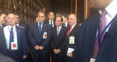 السيسى يلتقى رئيس غينيا على هامش مشاركته بالقمة العربية الأفريقية