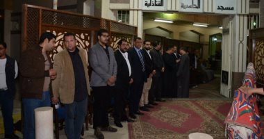 بالصور.. نجوم الفن فى عزاء السيناريست عبد الله حسن