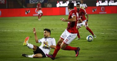 بالفيديو.. تبديل اضطرارى للأهلى أمام الطلائع .. خروج السولية ونزول هانى