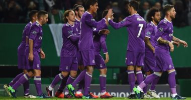 رونالدو وبنزيما يقودان ريال مدريد أمام خيخون