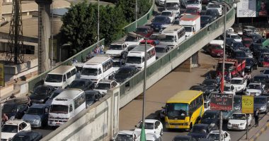 توقف حركة المرور أعلى الطريق الدائرى بسبب تصادم سيارتين