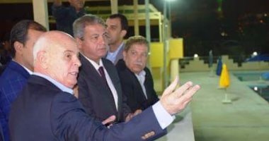 بالصور.. وزير الرياضة يتفقد منشآت المرحلة الثالثة بنادى الإسماعيلى الجديد