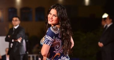 سلفيون لـ"سما المصرى": باب التوبة مفتوح والبسى الحجاب..والفنانة:مالكوش دعوة