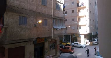 بالصور.. مصابيح الإنارة مضاءة نهارا بشوارع العصافرة فى الإسكندرية