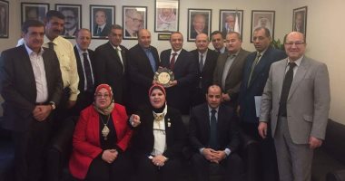 وفد من نقابات موظفى المصارف فى العالم العربى يزور اتحاد المصارف العربية