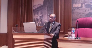 عميد طب الإسكندرية يدشن حملة لتنمية الموارد الذاتية للمستشفيات الجامعية