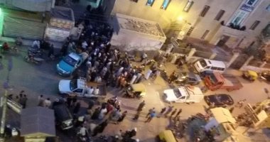 أهالى ضحايا حادث كفر صقر يصلون المستشفى لاستلام جثامين ذويهم