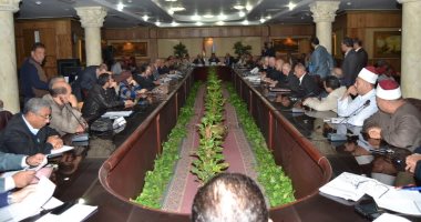 لجنة لتحديد القيمة الإيجارية لمحلات الجملة بسوق الخضار فى بسيون