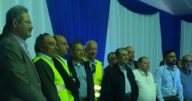 بالصور.. وزير الكهرباء يشيد بأداء العاملين بمحطة البرلس