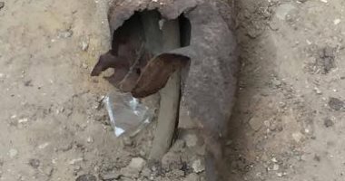 شكوى من سقوط عمود كهرباء وترك الأسلاك مكشوفة فى البساتين