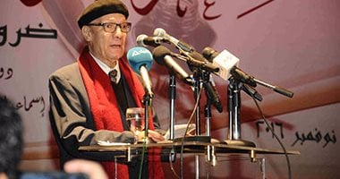 بالصور.. عبد المعطى حجازى: لا نملك الوعى لنفهم ما نحن فيه الآن ولا ملجأ إلا الشعر