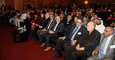 بالصور.. محمد عبد المطلب: الشباب النسبة الأكثر مشاركة فى ملتقى القاهرة للشعر العربى