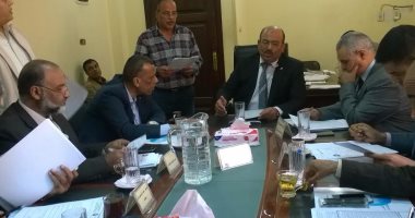 بالفيديو.. رئيس مياه القناة يؤكد ضرورة إجراء غسيل شبكات مياه المحافظات
