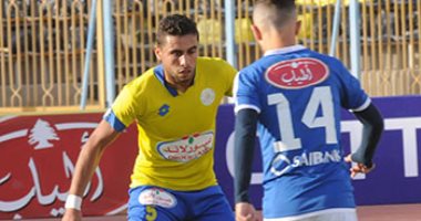 بالفيديو.. طرد ديفندر الإسماعيلى بعد تصرف غير أخلاقى أمام إنبى