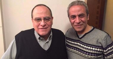 صبرى فواز يتعاقد على "سك على أخواتك" وكريم عفيفى يلحق به