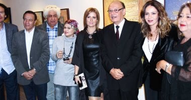 أحمد شيحا: أعمالى بمعرض "أسطح زمنية" جسدت روحى الوطنية 