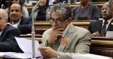 وزير البيئة أمام البرلمان: أعمل بفكر اقتصادى وإلا أرجع للجامعة أدرس