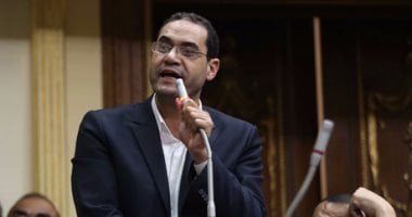 النائب خالد هلالى يطالب الحكومة باستلام القطن بـ2700 جنيه من المزارعين