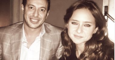 نيللى كريم بالأبيض والأسود مع مصطفى شعبان على "أنستجرام"
