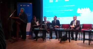 بالصور.. قنصل فرنسا بالإسكندرية يشارك فى فعاليات لقاءات كتابة البحر المتوسط