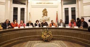 النائبة إيفيلين متى: المرأة ليست سلعة فى فيديو كليب
