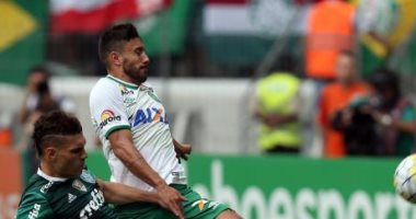 روشيل أول لاعب ينجو من حادث تحطم طائرة فريقه البرازيلى