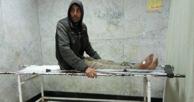 بالصور.. مستشفى بالشرقية يحتجز "مشرد" عثر عليه فى حالة خطرة 