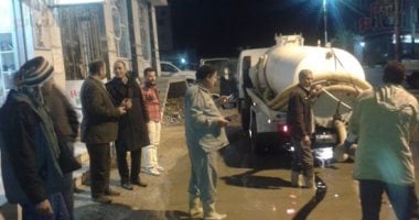 بالصور.. استمرار هطول الأمطار وانقطاع التيار الكهربائى عن بعض مراكز كفر الشيخ 