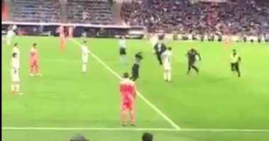 بالفيديو.. مشجع ريال مدريد يحتفل على طريقة رونالدو خلال لقاء الكأس