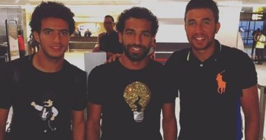 عمر جابر  وكوكا وتريزيجيه يواسون محمد صلاح بعد إصابته فى الكاحل