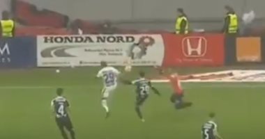 بالفيديو.. قمة الدورى الرومانى تشهد احتساب أسرع ركلة جزاء فى التاريخ